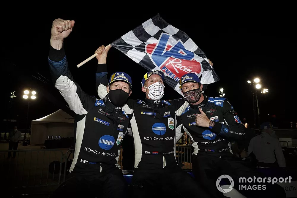 Winners #10 Konica Minolta Cadillac DPi-V.R. Cadillac DPi, DPi: Renger Van Der Zande, Ryan Briscoe, Scott Dixon