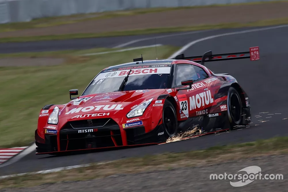 #23 MOTUL AUTECH GT-R