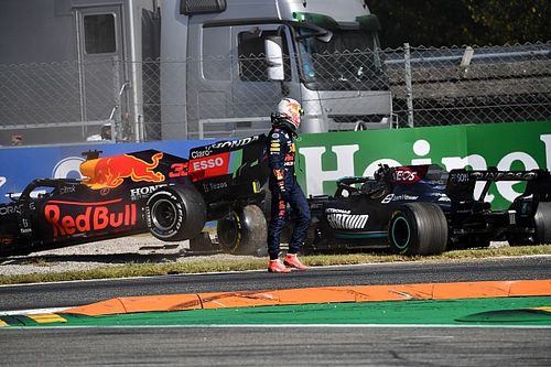 Verstappen perdió más de 50 puntos por otros, calcula Marko