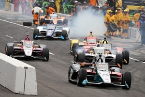 クライン　クアンダムレース 夢の原点で、表彰台へ】21歳女子レーサーが「ダットサン・フェアレディ