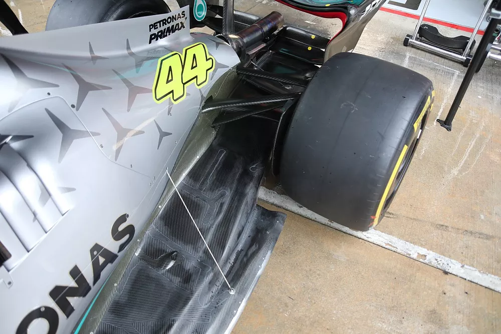 Mercedes W13 detail