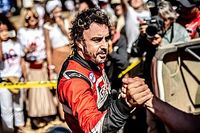 Alonso: "Miento si digo que estoy al nivel de Peterhansel o Sainz"