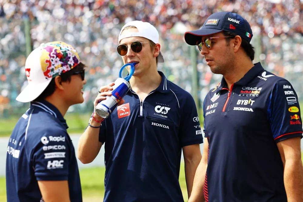 Liam Lawson, AlphaTauri, Yuki Tsunoda, AlphaTauri, Sergio P&eacute;rez, Red Bull Racing