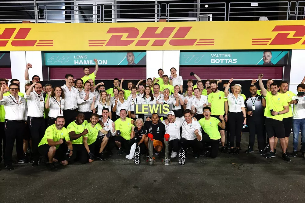 Lewis Hamilton, Mercedes, 1st position, Valtteri Bottas, Mercedes, Toto Wolff, Team Principal and CEO, Mercedes AMG, and the Mercedes team celebrate victory