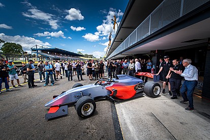 S5000 confirms 13-car order, Supercars team tech deal