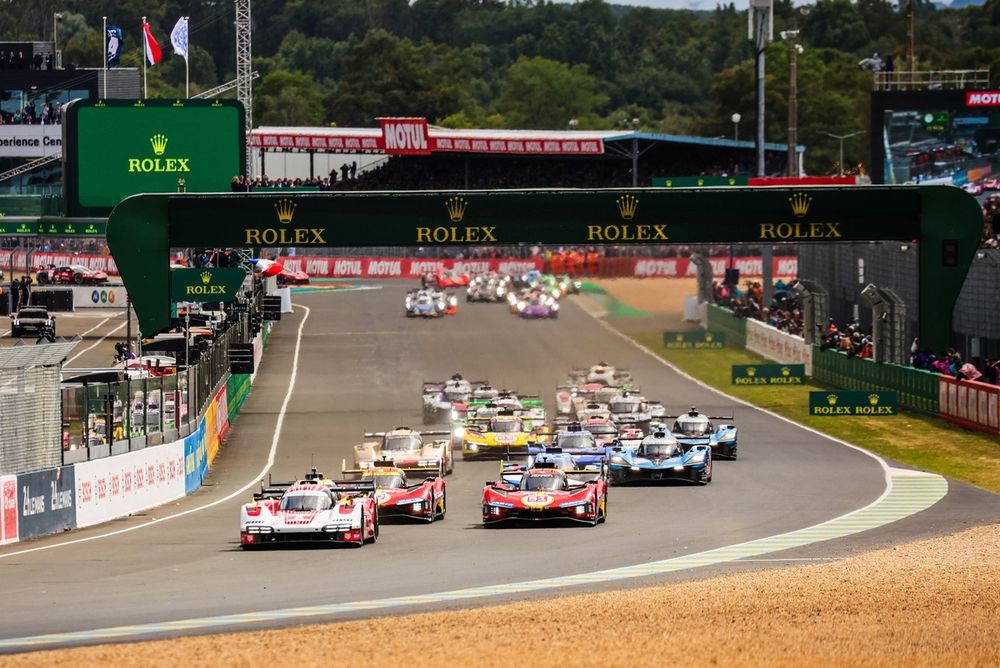 Salida de las 24 Horas de Le Mans 2024