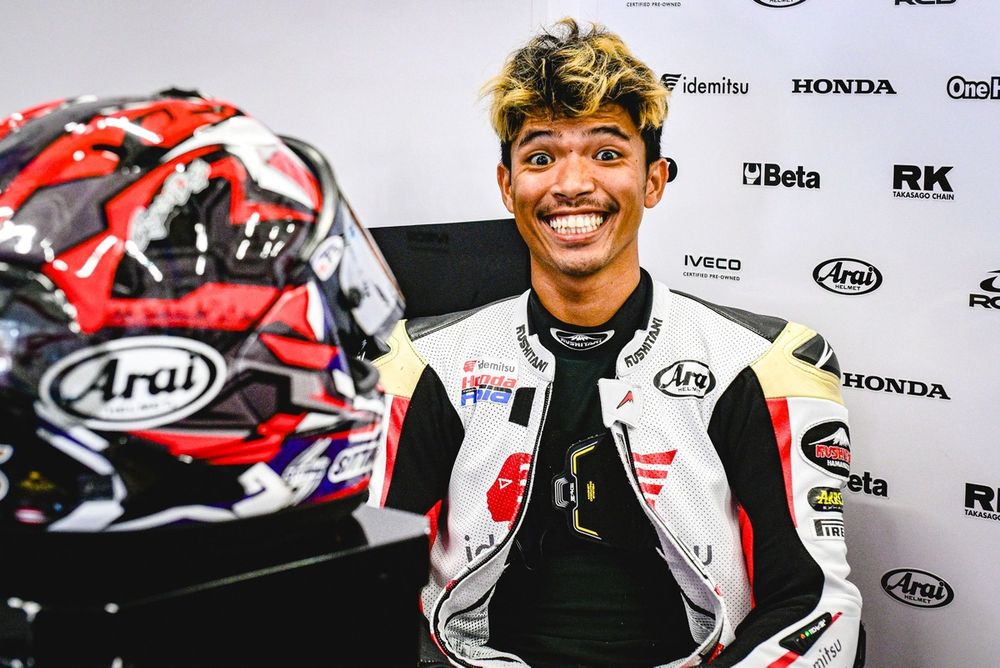 ソムキアット・チャントラ、タイ人初のMotoGPライダーに! 中上貴晶の ソムキアット・チャントラ、タイ人初のMotoGPライダーに! 中上貴晶の