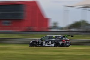 Raphael Reis disputa o título do TCR South America em Rosário