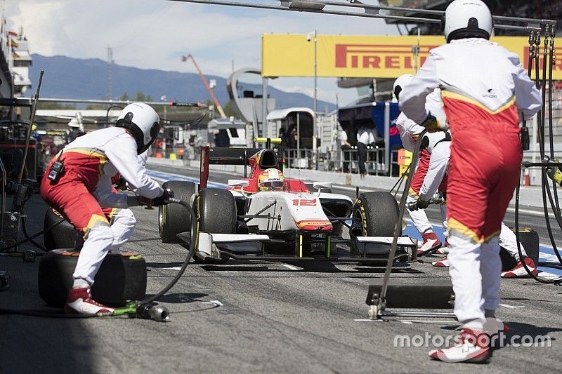Roberto Merhi, Campos Racing pitstop