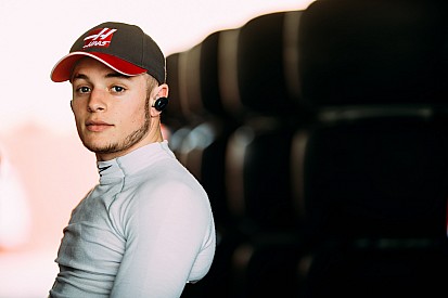 Тест-пілот Haas Ф1 дебютує в IndyCar на заміну Фіттіпальді