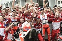 Lorenzo ironiza con Dovizioso: &ldquo;compa&ntilde;ero ejemplar&rdquo;, y le tacha de &ldquo;envidioso&rdquo;