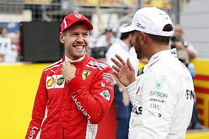 Hamilton, Vettel'le daha fazla tekerlek tekerleğe yarışmak istiyor