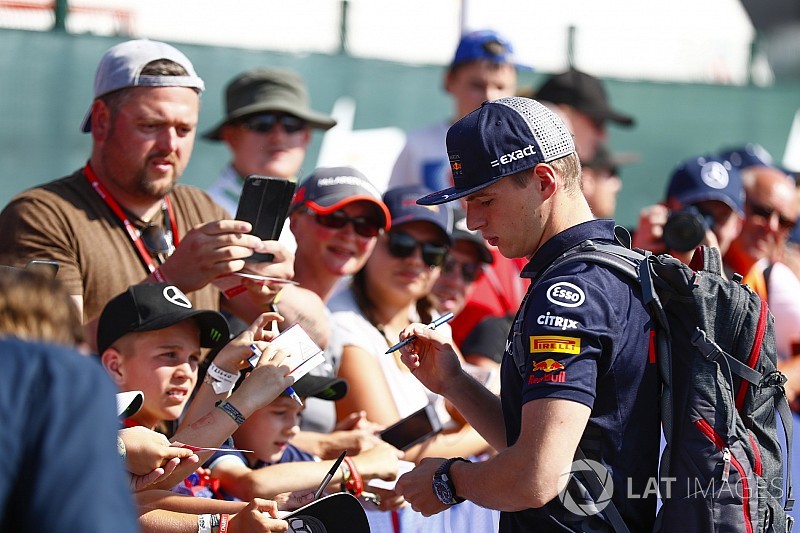 ウェーバー「F1はファンとドライバーが遠すぎる」と指摘も、急激な変化には慎重