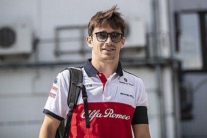 Leclerc had lastig begin: “Stap Sauber minder groot dan het lijkt”