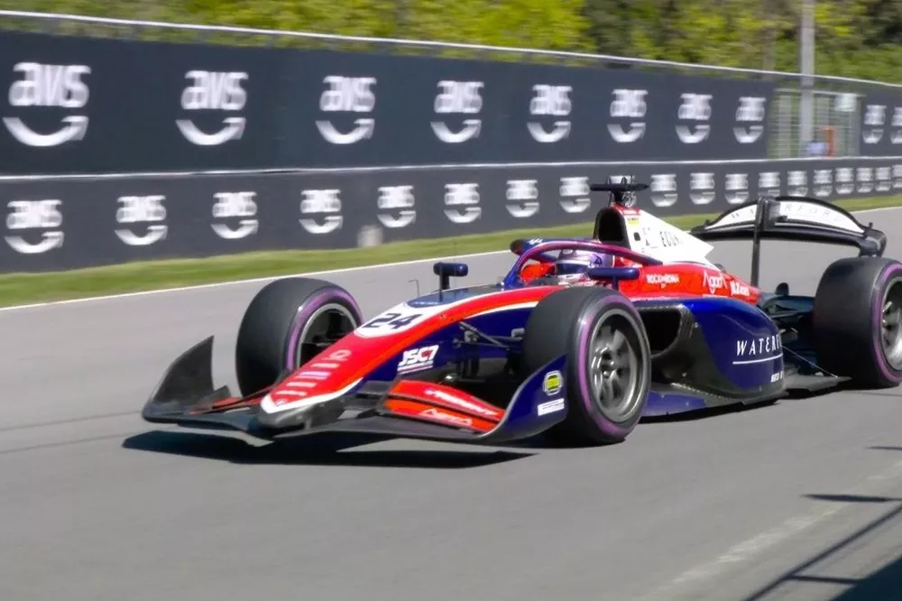 Van Hoepen, pole en la qualy de F2 en Canad&aacute;