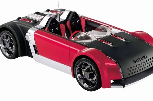 El roadster de Suzuki con motor de moto y prestaciones absurdas