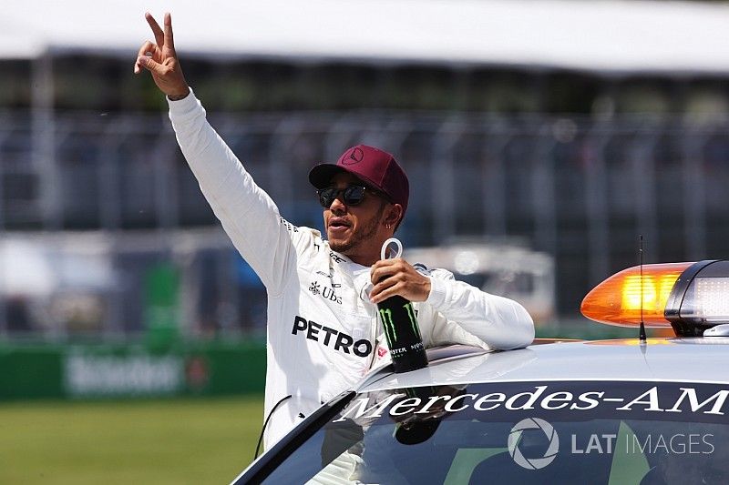 Ganador de la pole Lewis Hamilton, Mercedes AMG F1