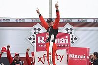 Christopher Bell domina en camino a la victoria en Atlanta