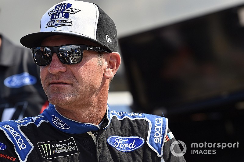 Clint Bowyer fastest in Friday's Cup practice at Atlanta