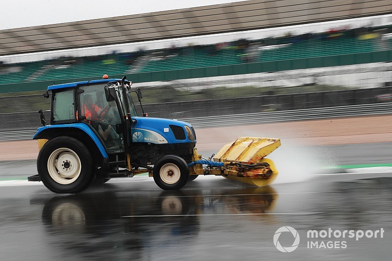 Silverstone volverá a reasfaltar la pista tras el fiasco del pasado año