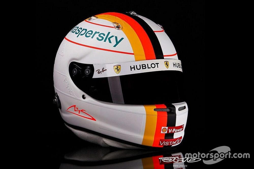 El casco de Sebastian Vettel en honor a Michael Schumacher para el GP de Eifel F1