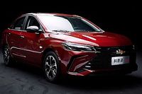 Chevrolet oficializa Monza com novo visual e versão híbrida na China