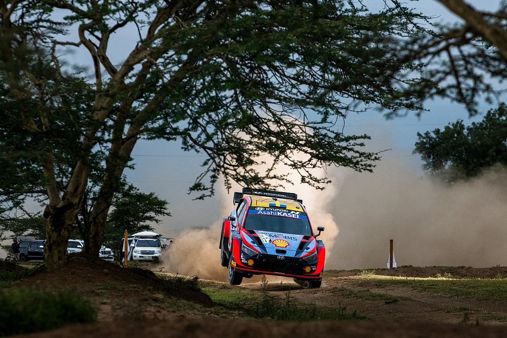 Oliver Solberg, Elliott Edmondson, Hyundai World Rally Team Hyundai i20 N Rally1