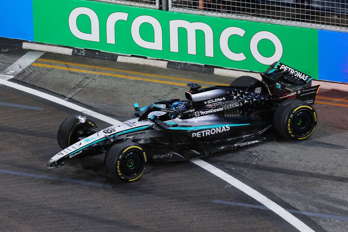 Russell no puede explicar su «extraño» accidente en la FP2 de Singapur 