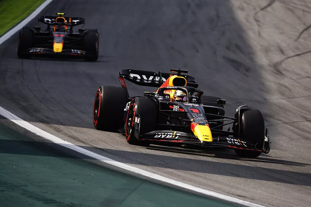 Max Verstappen, Red Bull Racing RB18, Sergio P&eacute;rez, Red Bull Racing RB18