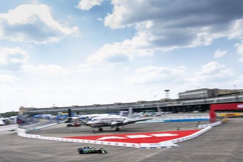 Fórmula E cambia el modo ataque en Berlín ante dudas de sus baterías