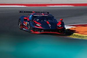 Verstappen faz teste com carro de GT da Ferrari em Portimão