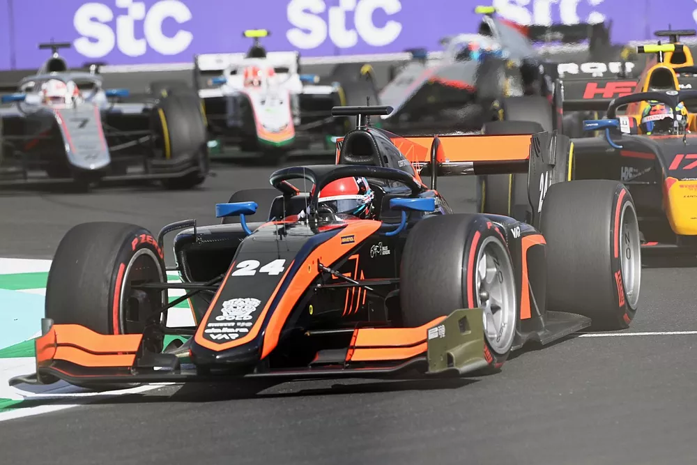 Jake Hughes, Van Amersfoort Racing 