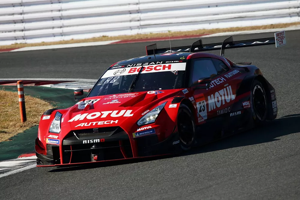 #23 MOTUL AUTECH GT-R