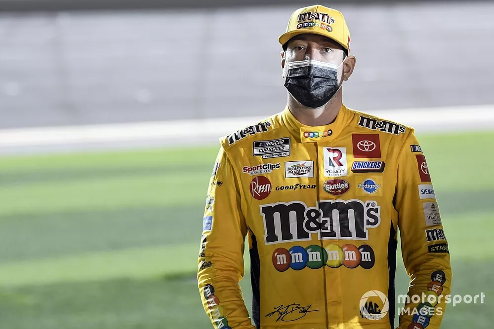 Kyle Busch, Joe Gibbs Racing, Toyota Camry M&M's