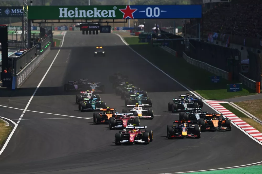 Charles Leclerc, Ferrari, Lewis Hamilton, Ferrari, Oscar Piastri, McLaren, Max Verstappen, Red Bull Racing