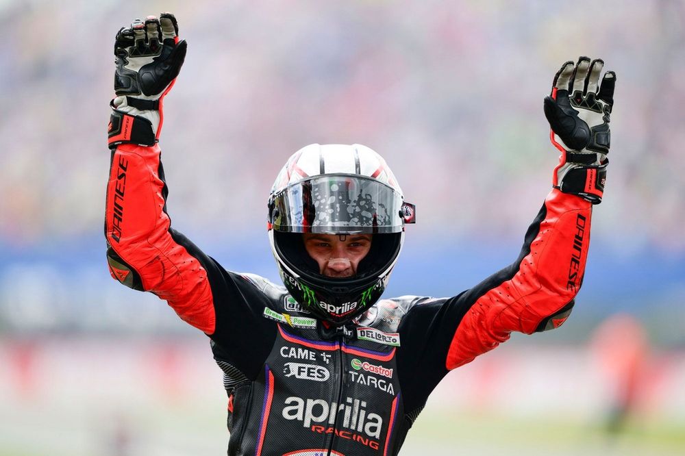 Marco Bezzecchi, Aprilia Racing