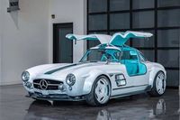 Lo creas o no, este Mercedes 300SL es un Tesla Model 3