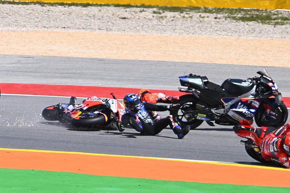 Accidente de Marc M&aacute;rquez, Repsol Honda Team, Miguel Oliveira, RNF MotoGP Racing