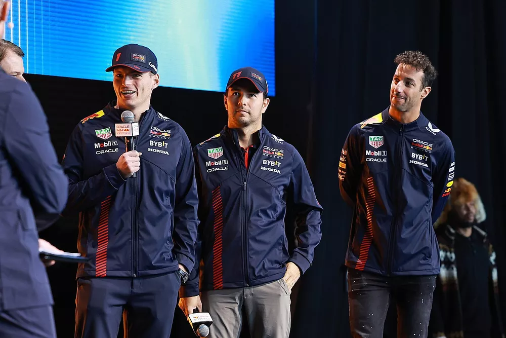 Max Verstappen, Red Bull Racing, Sergio P&eacute;rez, Red Bull Racing, Daniel Ricciardo, Red Bull Racing