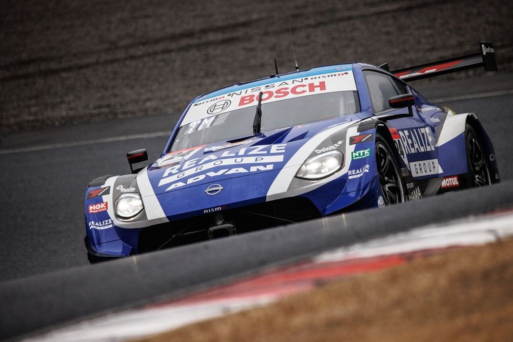 福岡市引取限定/GT GT-R Ｆバーカスタム16段変速 170cm～タイヤ新品 雨のスーパーGT公式テストでGT500最速を記録したヨコハマタイヤ