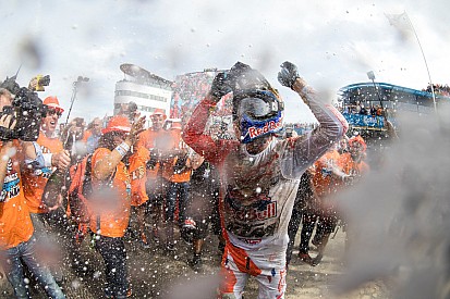 Herlings: “Prachtig om voor thuispubliek wereldkampioen te worden”