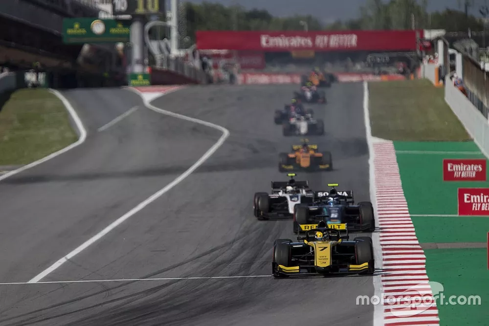 Guanyu Zhou, UNI Virtuosi Racing