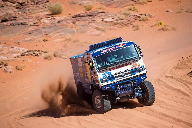 #516 Team KAMAZ Master: Anton Shibalov, Dmitrii Nikitin, Ivan Tatarinov