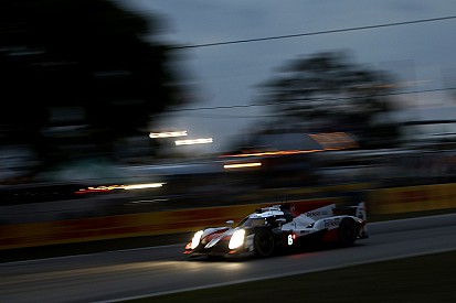 Video: vive la vuelta de récord de Alonso en Sebring desde dentro del coche