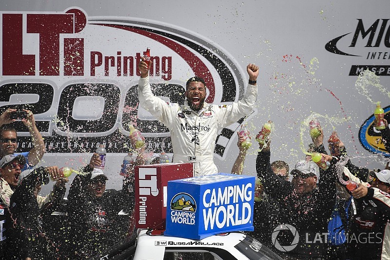 Darrell Wallace Jr. takes spectacular win in Michigan Truck race