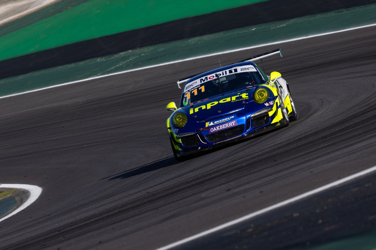 Porsche Cup: Carloni é o campeão da Sprint Trophy; Villela vence corrida 2 em Interlagos