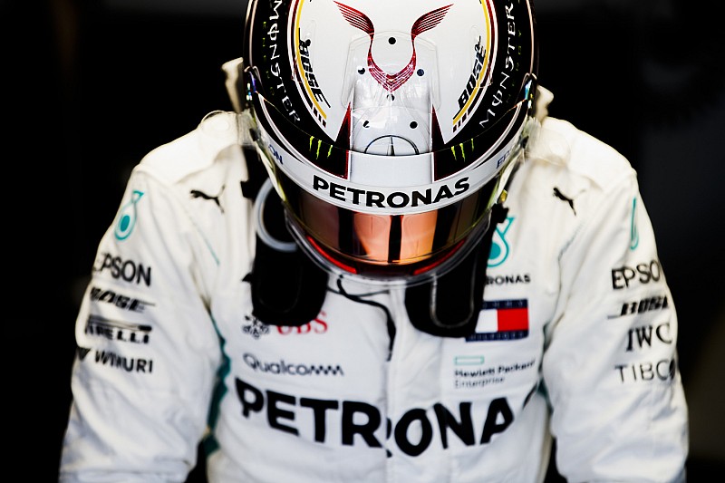 Hamilton eleştirdi: Pirelli, Avusturya'ya daha ince lastikleri getirmeliydi