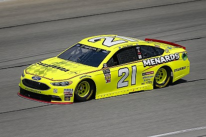 Paul Menard se queda sorpresivamente con la Pole en Chicagoland