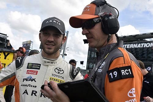 Daniel Su&aacute;rez completa la barrida en Daytona 