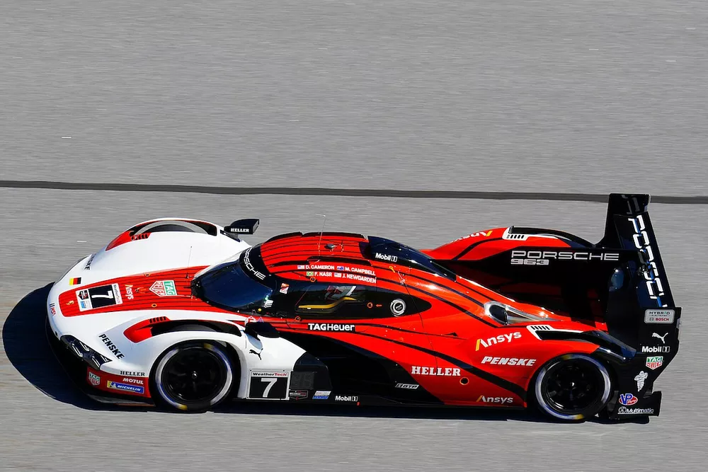 #7: Porsche Penske Motorsports, Porsche 963, GTP: Dane Cameron, Felipe Nasr, Matt Campbell, Josef Newgarden